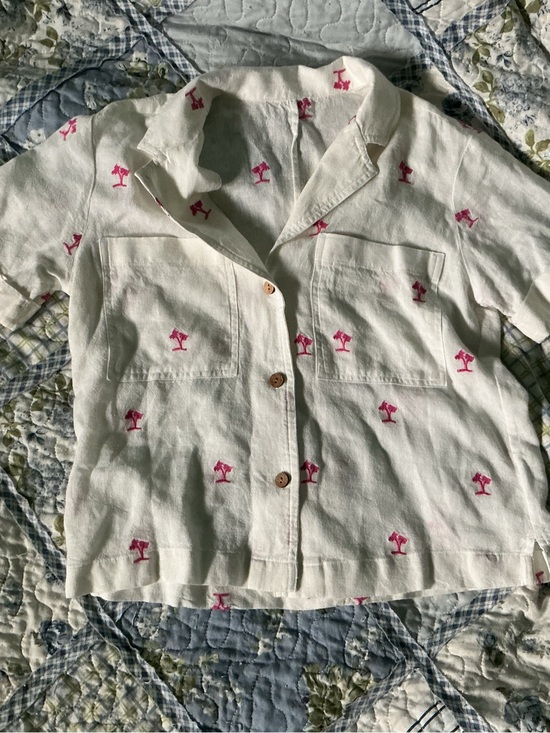 Tops - Embroidered Palm Tree Button-Front Shirt - White with Pink Palms